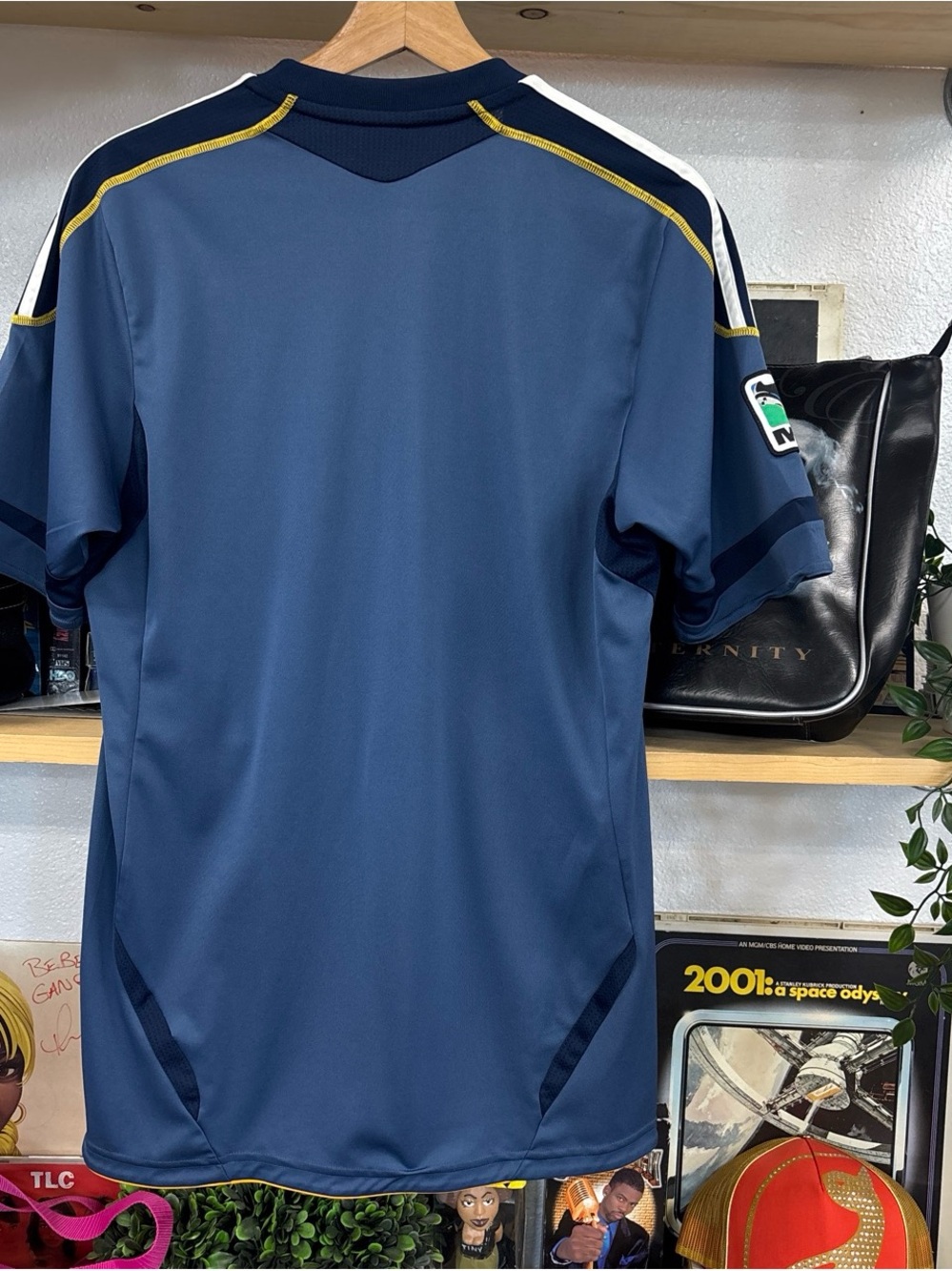 LA Galaxy Jersey Away Kit - Picture 3 of 5